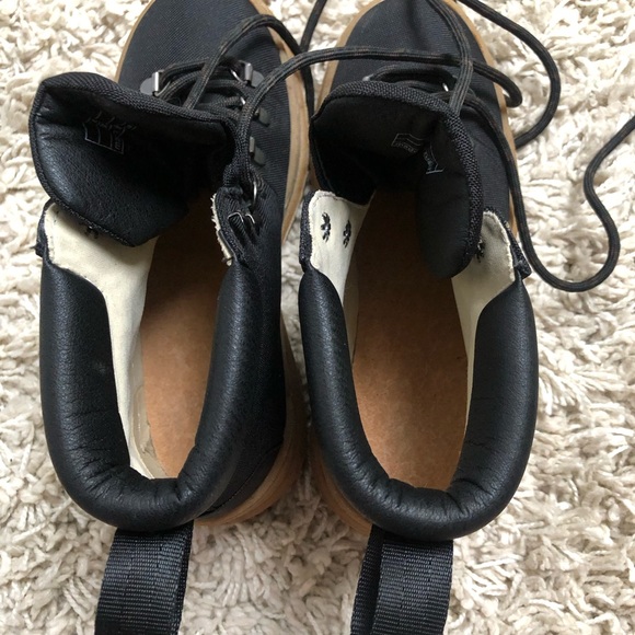 Thesus “The Weekend” Boot - Picture 5 of 6